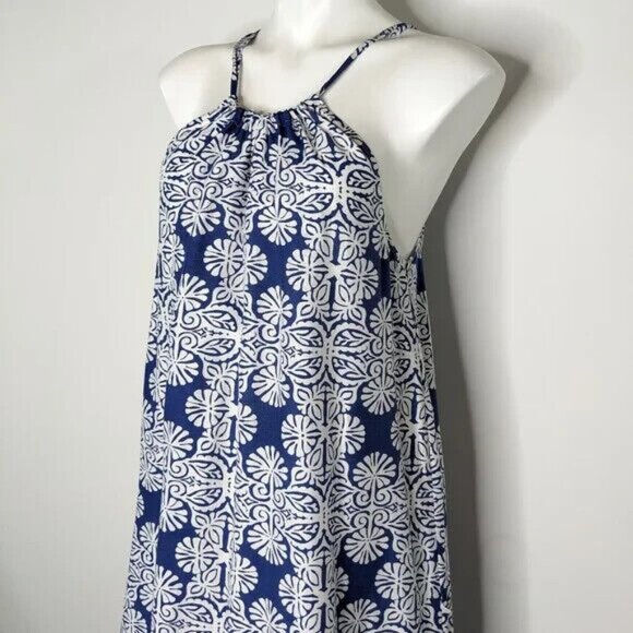 Vineyard Vines Mirrored Leaves Trapeze Halter dress in Moonlight Blue & White - Picture 6 of 11